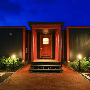  Hostel Phottage